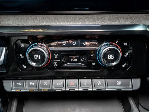 Used 2023 GMC Sierra 1500 AT4 w/ AT4 Premium Package image 27