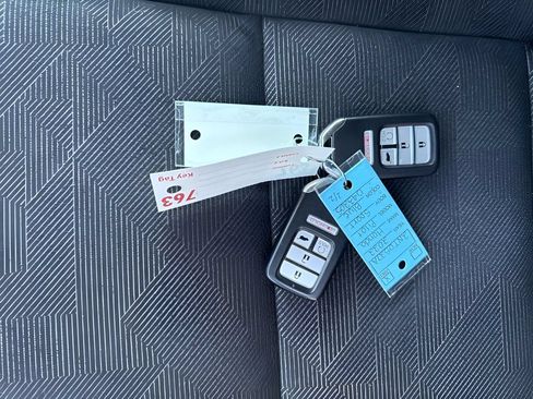 Used 2022 Honda Pilot Sport image 9