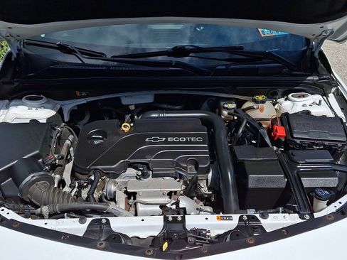 Used 2018 Chevrolet Malibu LT FWD image 28