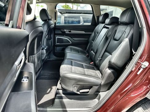 Used 2021 Kia Telluride LX AWD/4WD image 4