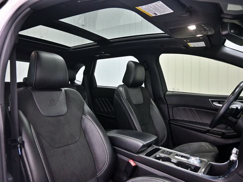 Used 2022 Ford Edge ST w/ Equipment Group 401A AWD/4WD image 28