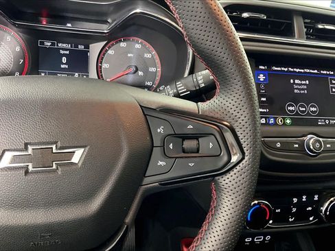 Used 2023 Chevrolet TrailBlazer RS image 47