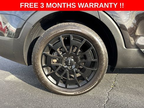 Used 2022 Kia Telluride EX w/ EX Premium Package AWD/4WD image 39