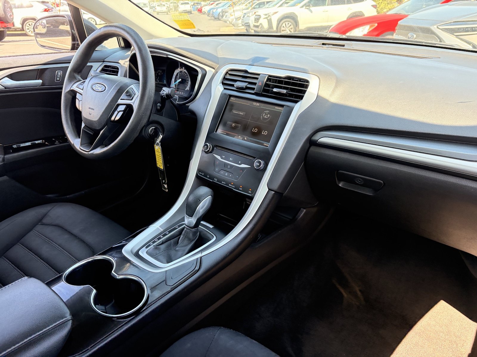 Used 2014 Ford Fusion SE FWD image 12