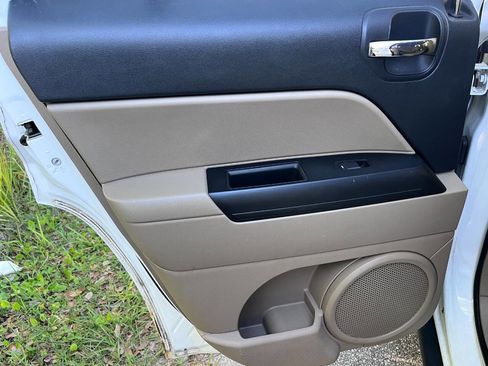 Used 2015 Jeep Patriot High Altitude image 32