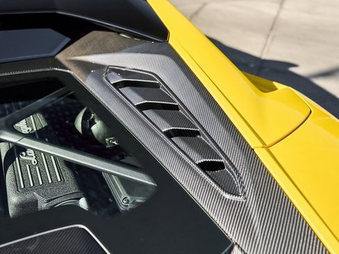 Used 2023 Lamborghini Huracan Tecnica image 24