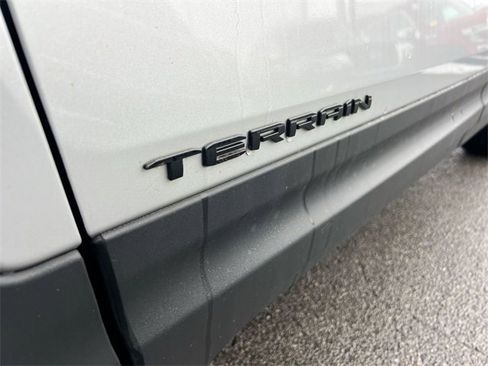 Used 2022 GMC Terrain SLE w/ Driver Convenience Package image 30
