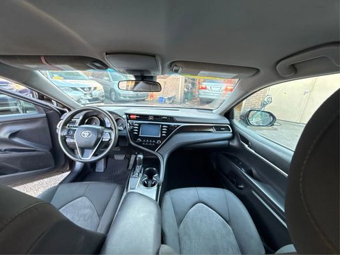 Used 2018 Toyota Camry LE FWD image 24