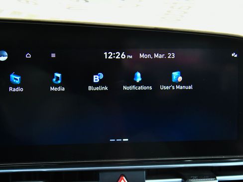 Used 2025 Hyundai Elantra Limited image 24