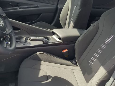 New 2026 Hyundai Elantra SEL Sport Premium image 17