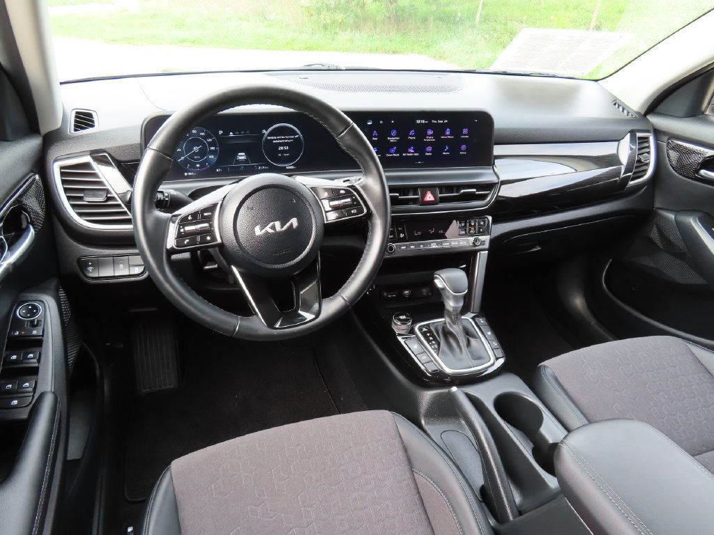 Certified 2024 Kia Seltos S AWD/4WD image 4