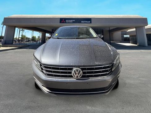 Used 2017 Volkswagen Passat 1.8T S FWD image 2