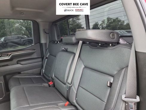 Used 2025 GMC Sierra 1500 SLT image 20