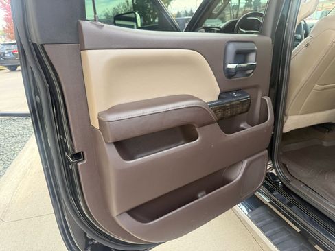 Used 2016 GMC Sierra 3500 Denali w/ Duramax Plus Package image 15