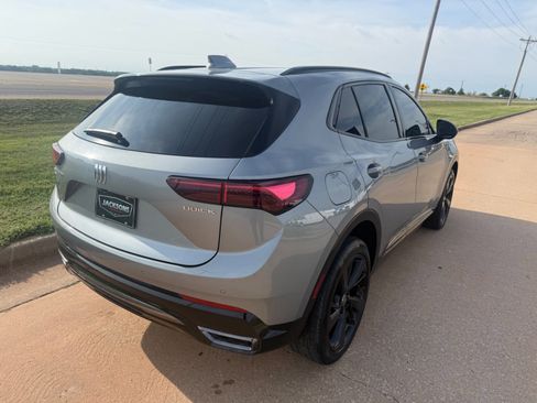 Used 2025 Buick Envision Sport Touring image 3