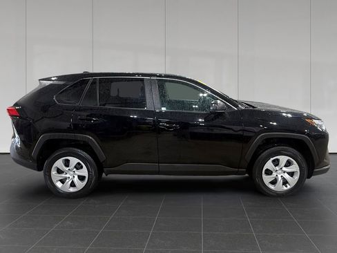 Used 2025 Toyota RAV4 LE image 6