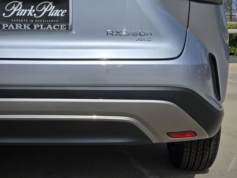 Certified 2026 Lexus RX 350h w/ Cold Area Package image 18