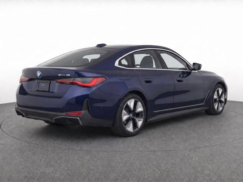 Used 2023 BMW i4 eDrive35 w/ Premium Package RWD image 3