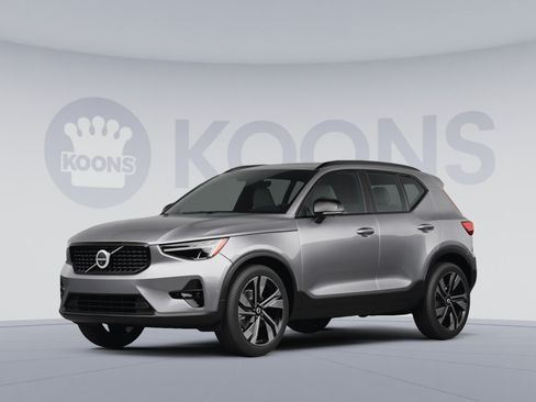 Used 2026 Volvo XC40 B5 Plus AWD/4WD image 1
