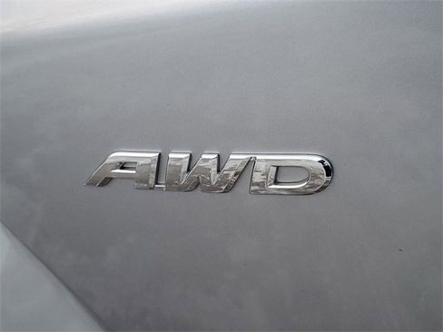 Used 2017 Honda CR-V EX-L image 6