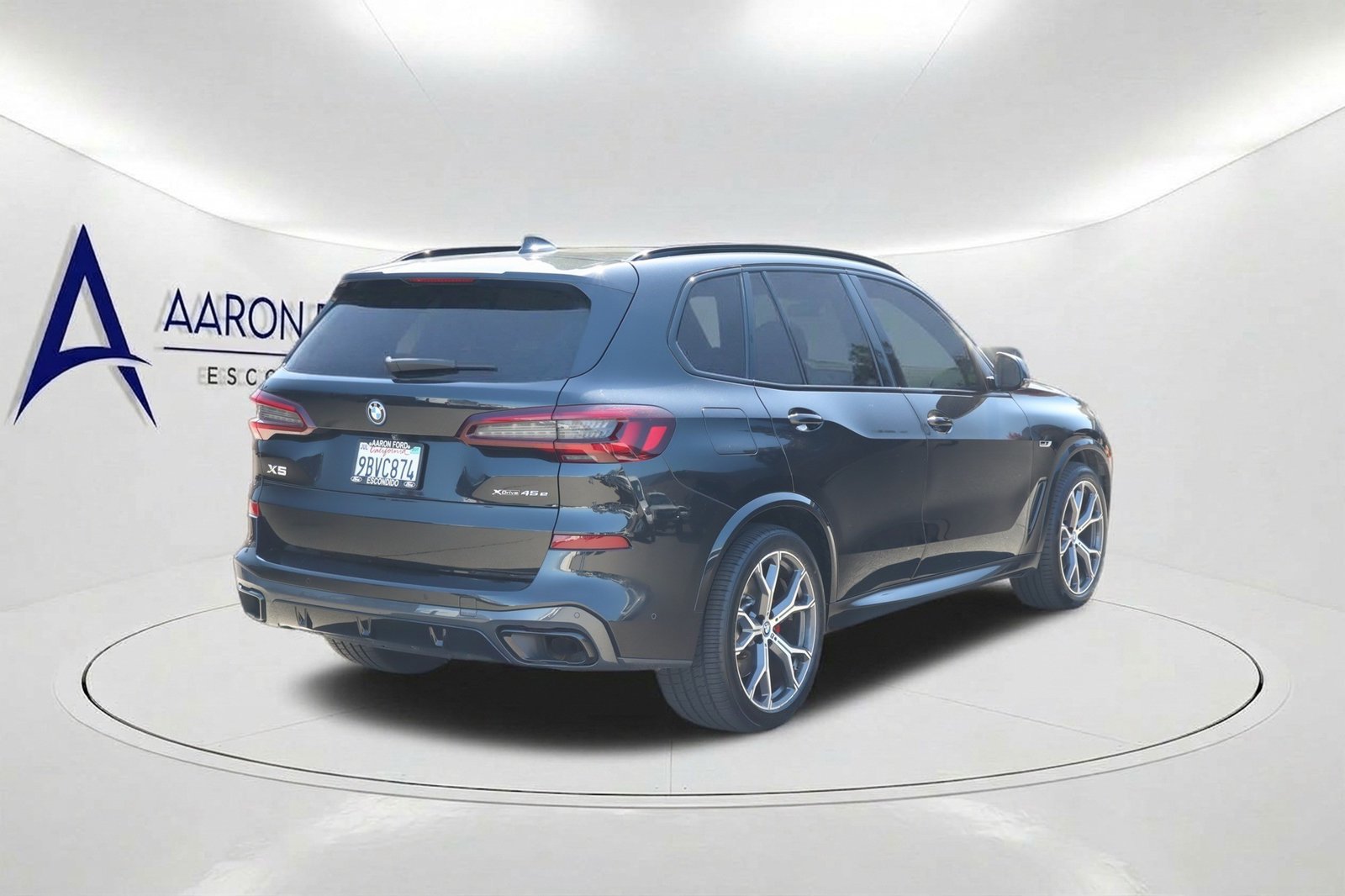 Used 2022 BMW X5 xDrive45e w/ M Sport Package AWD/4WD image 4