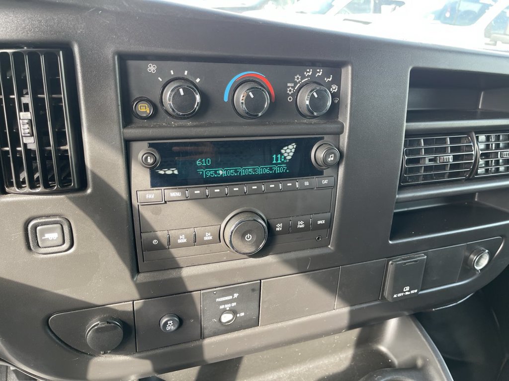 Used 2025 Chevrolet Express 2500 w/ Driver Convenience Package RWD image 8