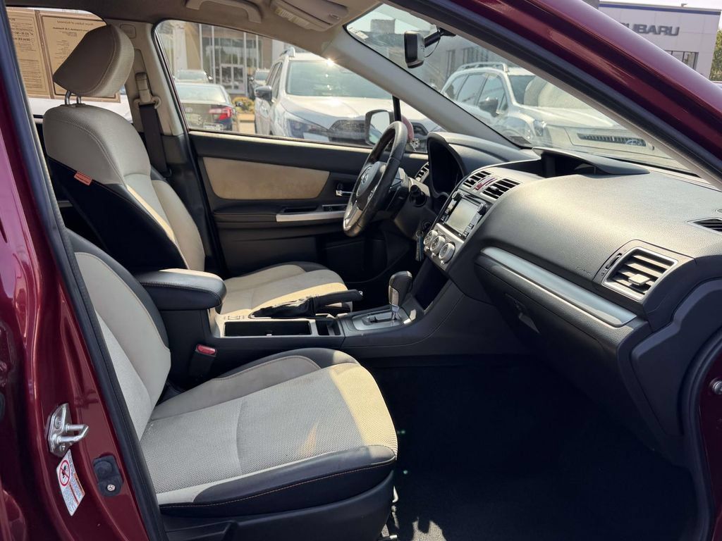 Used 2016 Subaru Crosstrek 2.0i Premium AWD/4WD image 12