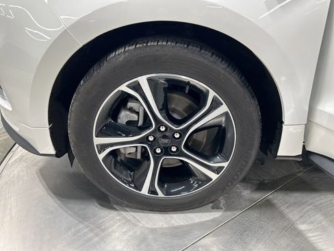 Certified 2023 Ford Edge ST w/ Convenience Package image 34