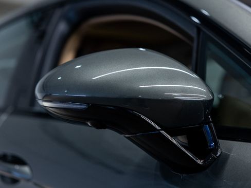 Certified 2023 Porsche Panamera Platinum Edition image 10