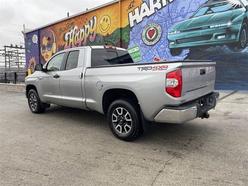 Used 2016 Toyota Tundra SR5 image 3