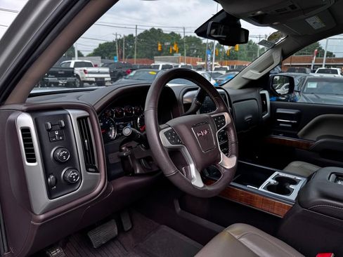 Used 2018 GMC Sierra 1500 SLT AWD/4WD image 12