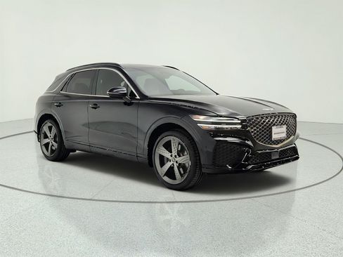 Used 2023 Genesis GV70 2.5T w/ Sport Prestige Package AWD/4WD image 3
