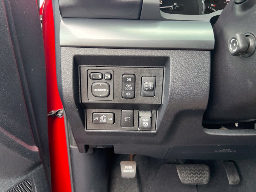 Used 2019 Toyota Tundra Platinum AWD/4WD image 15
