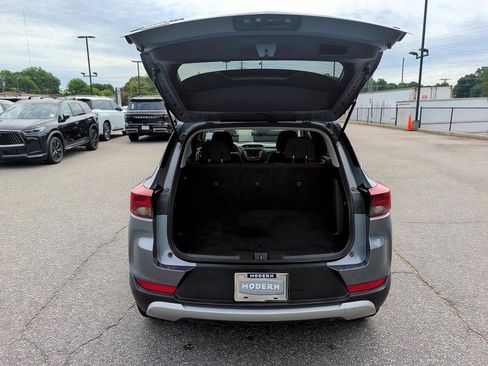 Used 2022 Chevrolet TrailBlazer LT FWD image 15