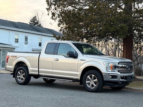 Used 2018 Ford F150 XLT w/ Equipment Group 302A Luxury image 6