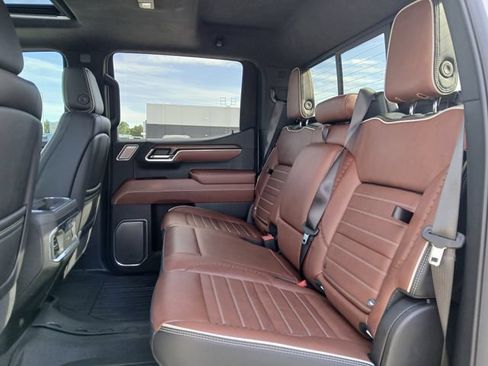 Certified 2025 GMC Sierra 1500 Denali Ultimate AWD/4WD image 18