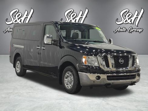 Used 2019 Nissan NV 3500 SL RWD image 2