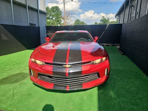 Used 2017 Chevrolet Camaro LT RWD image 11