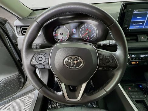 Certified 2022 Toyota RAV4 XLE w/ XLE Grade Weather Package AWD/4WD image 10