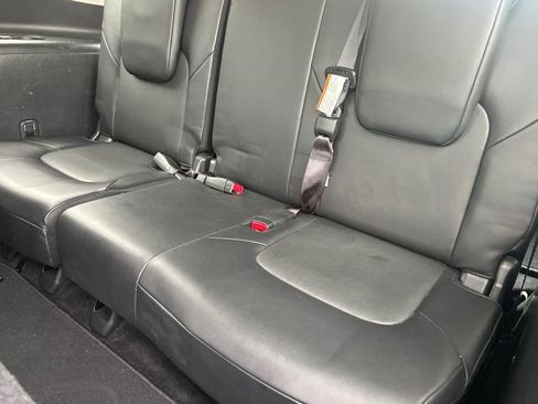 Used 2024 Nissan Armada SV AWD/4WD image 15