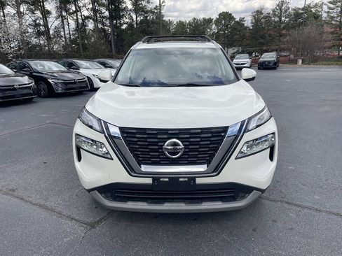 Used 2021 Nissan Rogue SV w/ Premium Package image 11