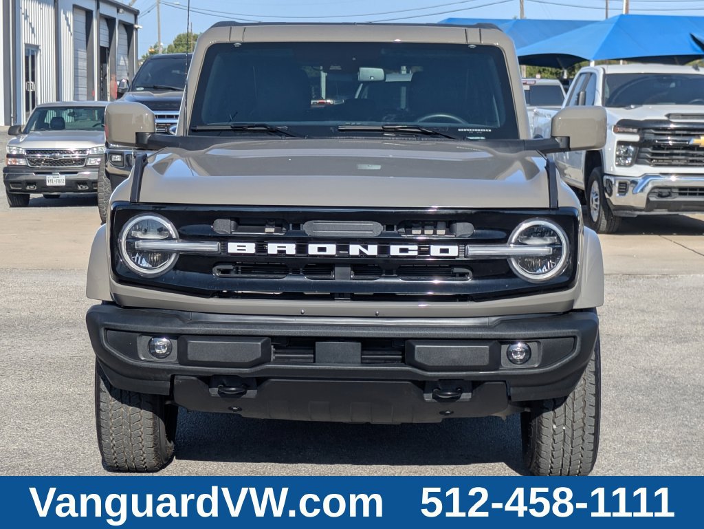 Used 2026 Ford Bronco Outer Banks AWD/4WD image 2