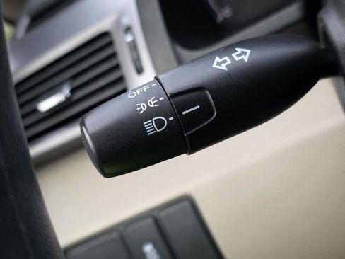 Used 2012 Honda Odyssey LX image 21