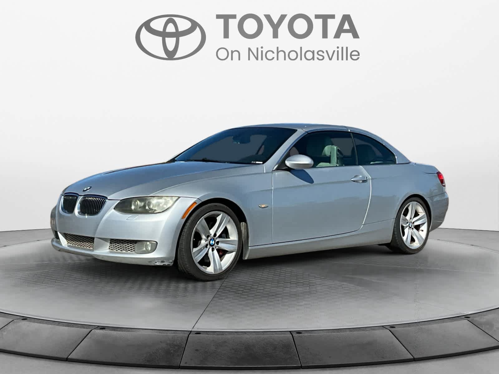 Used 2009 BMW 335i Convertible RWD image 1