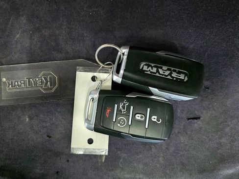 Certified 2020 RAM 1500 Laramie image 38