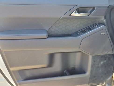 Used 2024 Lexus GX 550 AWD/4WD image 19