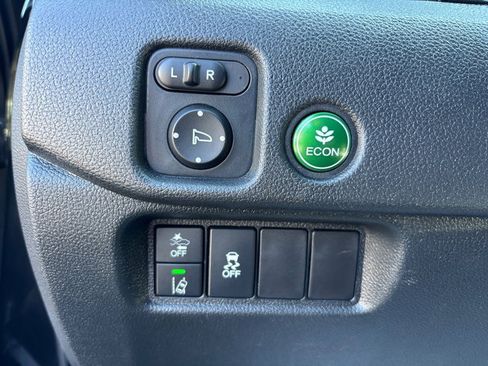 Used 2022 Honda Pilot Sport image 14