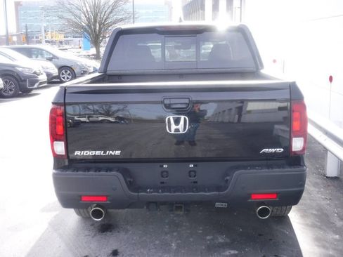 Used 2023 Honda Ridgeline Black Edition image 11