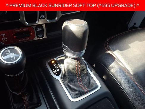 Used 2020 Jeep Gladiator Rubicon w/ LED Lighting Group AWD/4WD image 14