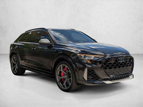 Used 2025 Audi RS Q8 performance image 3